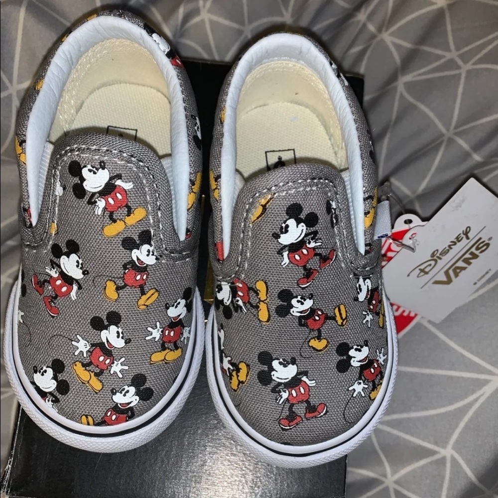 Diseny vans toddler size